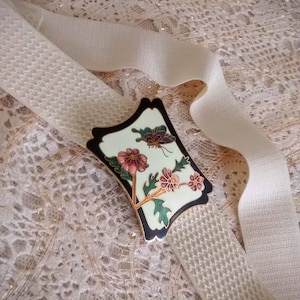 Vintage White Elastic Belt Cloisonné  Buckle