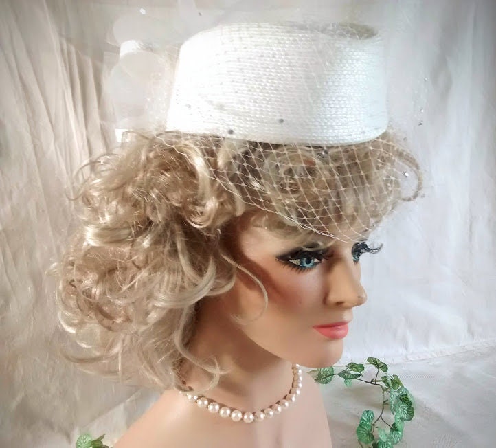 Vintage Cream Woven Straw Material Hat By Deborah New York Church Hat  One Size Deborah New York Products for Sale up to 90% Off Retail  main image 2