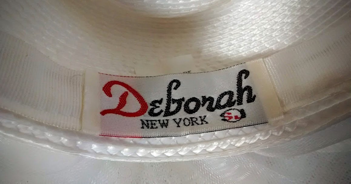 Vintage DEBORAH New York White Straw Scottie:/ Weddings  display picture 3