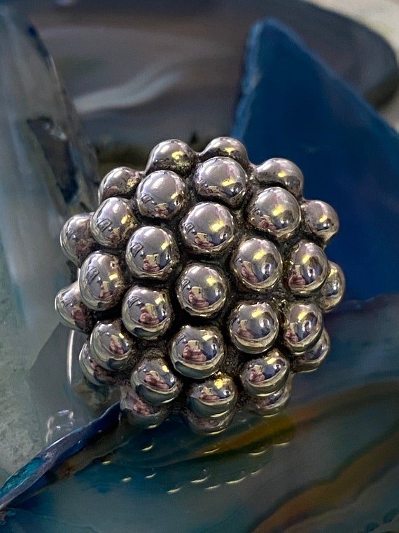 Unique ball design sterling silver ring