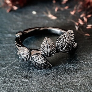 Dark Nature Inspired Engagement Ring for Her, Unique Engagement Ring Women, Floral Silver Leaf Wedding Band, Boho Fairy Nature Wedding Ring
