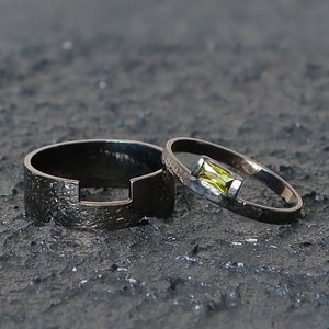 Emerald Viking Wedding Ring Sets His and Hers, Hammered Silver Unique Wedding Band, Oath Promise Matching Baguette Ring, Rustic Wedding Band