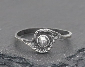 Medieval Leaf Engagement Ring Women, Stacking Delicate Unique Wedding Ring, Floral Vintage Wedding Band, Vintage Leaf Ring