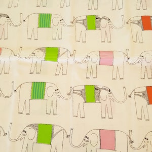 Vintage cotton fabric - Elephants - 200x89 cm / 79x35&quot; - 1970s (V612)