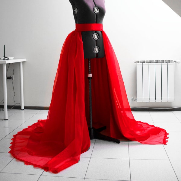 bridal gown with detachable skirt