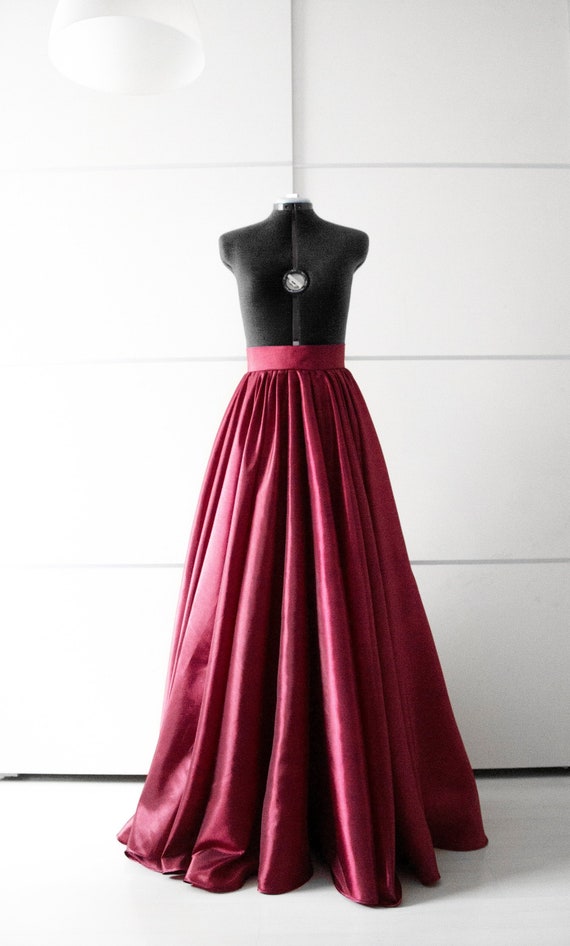 Buy Navy Taffeta Full Circle Skirt for Women Classic Skirt Ball Gown Skirt  Formal Skirt Wedding Skirt Photoshoot Skirt Online in India - Etsy