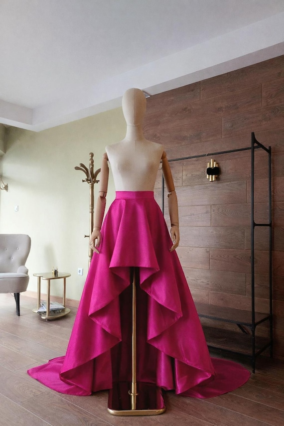 High-Low Taffeta Skirt: Elegant Asymmetrical Party Skirt