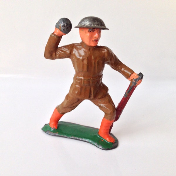 Vintage Barclay B 74 Lead Toy Soldier Throwing Bomb