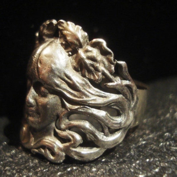 Art Nouveau in Solid 925 Sterling Silver, Honeysuckle Ring, Fairy, Gaia Mother Earth, Mother of the Forest, Ivy Nymph, Queen of Dreams