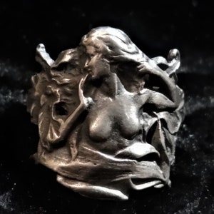 Art Nouveau ring, Goddess of fertility by Belle Epoque sculptor Charles Pillet, Custom-made gift in solid 925 sterling silver