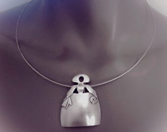 Meninas D. Velázquez talisman pendant and brooch, Mother design gift, Meninas de Canido, Original artisan gift in solid 925 Sterling Silver