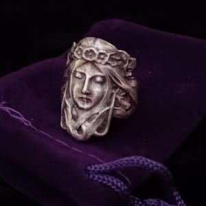 Custom-made Art Nouveau ring in solid 925 sterling silver, Love ring, Celtic mother ring, Modernist nymph ring