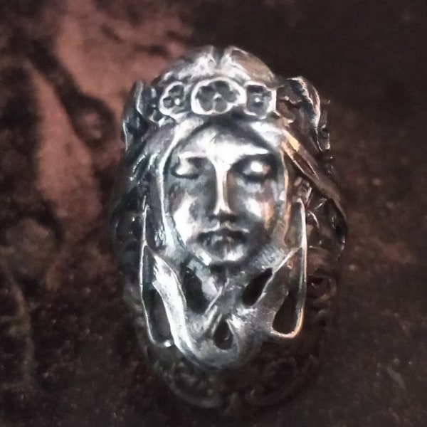 Custom Made Art Nouveau Ring in Solid 925 Sterling Silver, Alliance for Love, Celtic Mother Ring, Modernist Nymph Ring