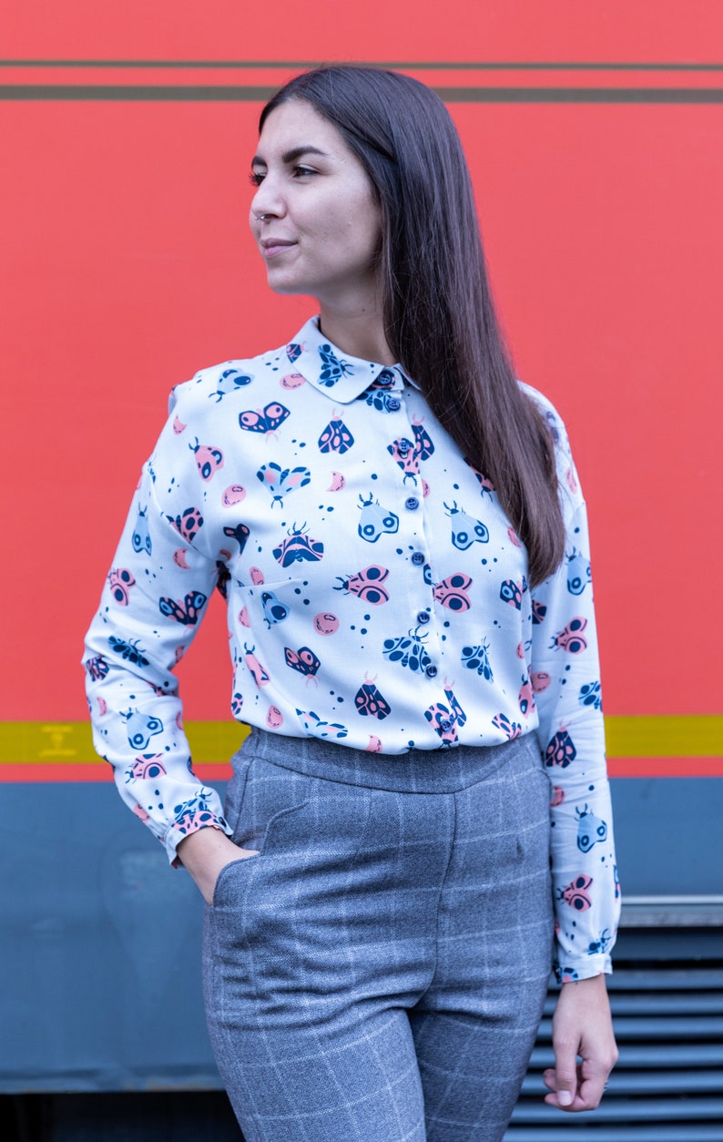 Laura Shirt shirt with long sleeves and collar, Lunar Moths print image 3