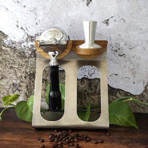Siebträgerhalterung für einen 58mm Portafilter und Tamper - E61 58mm - Edelstahlständer -  Zubehör für Kaffeeliebhaber