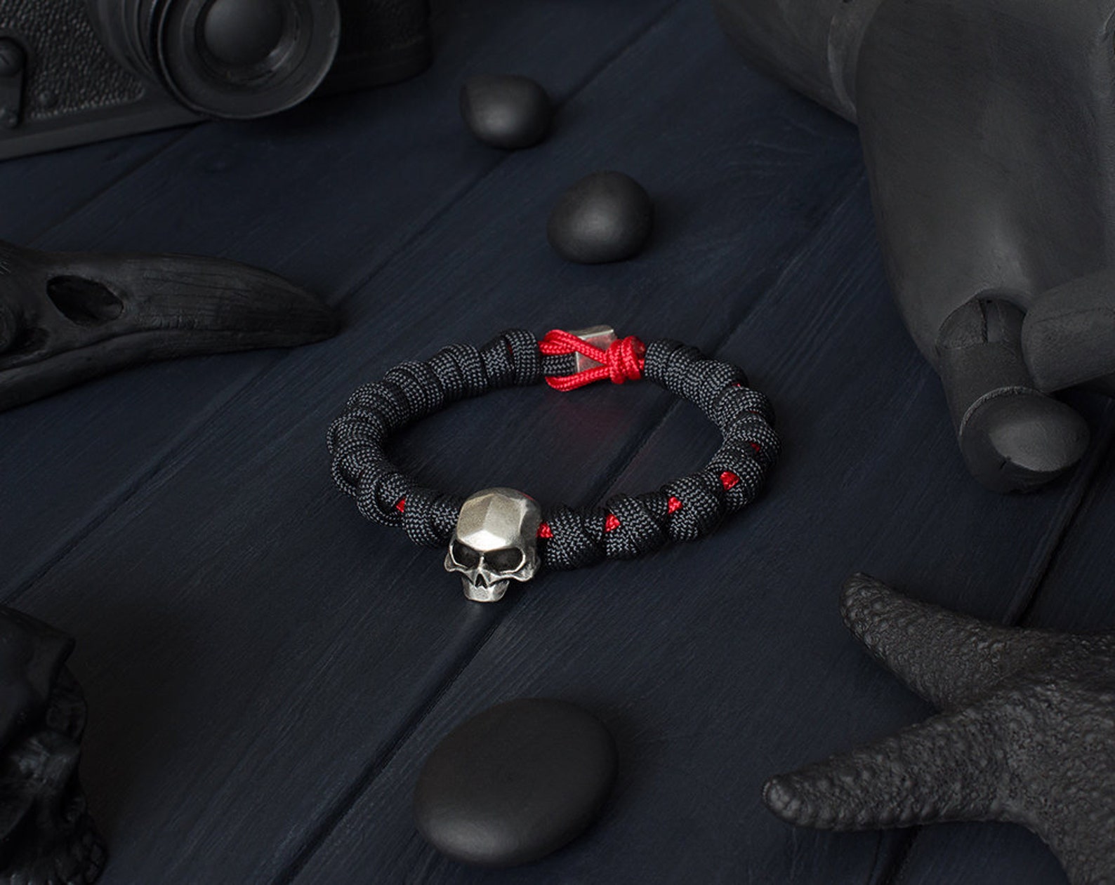 Paracord skull Skull paracord bracelet with big 15 mm skull. Etsy