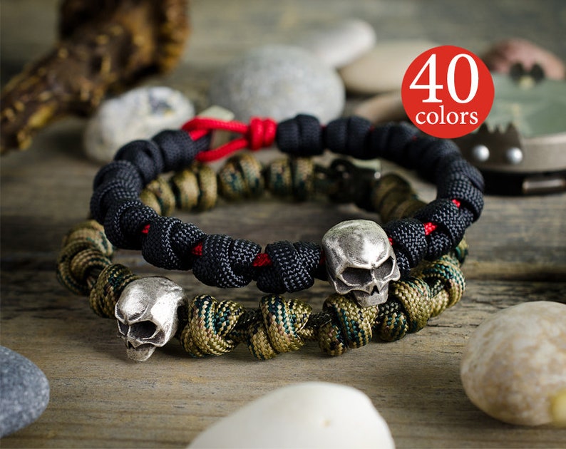 браслет чёрный агат серебро 925. браслет из рога оленя. браслет из вулканической лавы. бусина череп. браслет из черепушек.