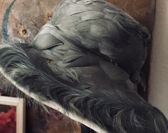 Simply divine featherhat lightblue ca 1930