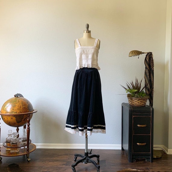 Vintage 1970’s velvet Gunne Sax prairie skirt
