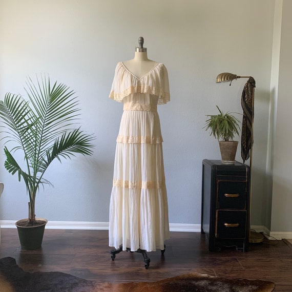 Vintage 1970’s cream cotton prairie dress
