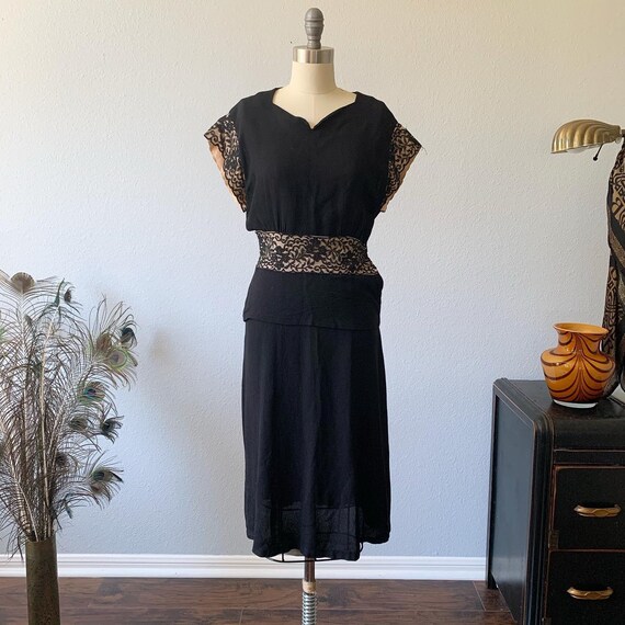 Vintage 1930s rayon dress with lace details