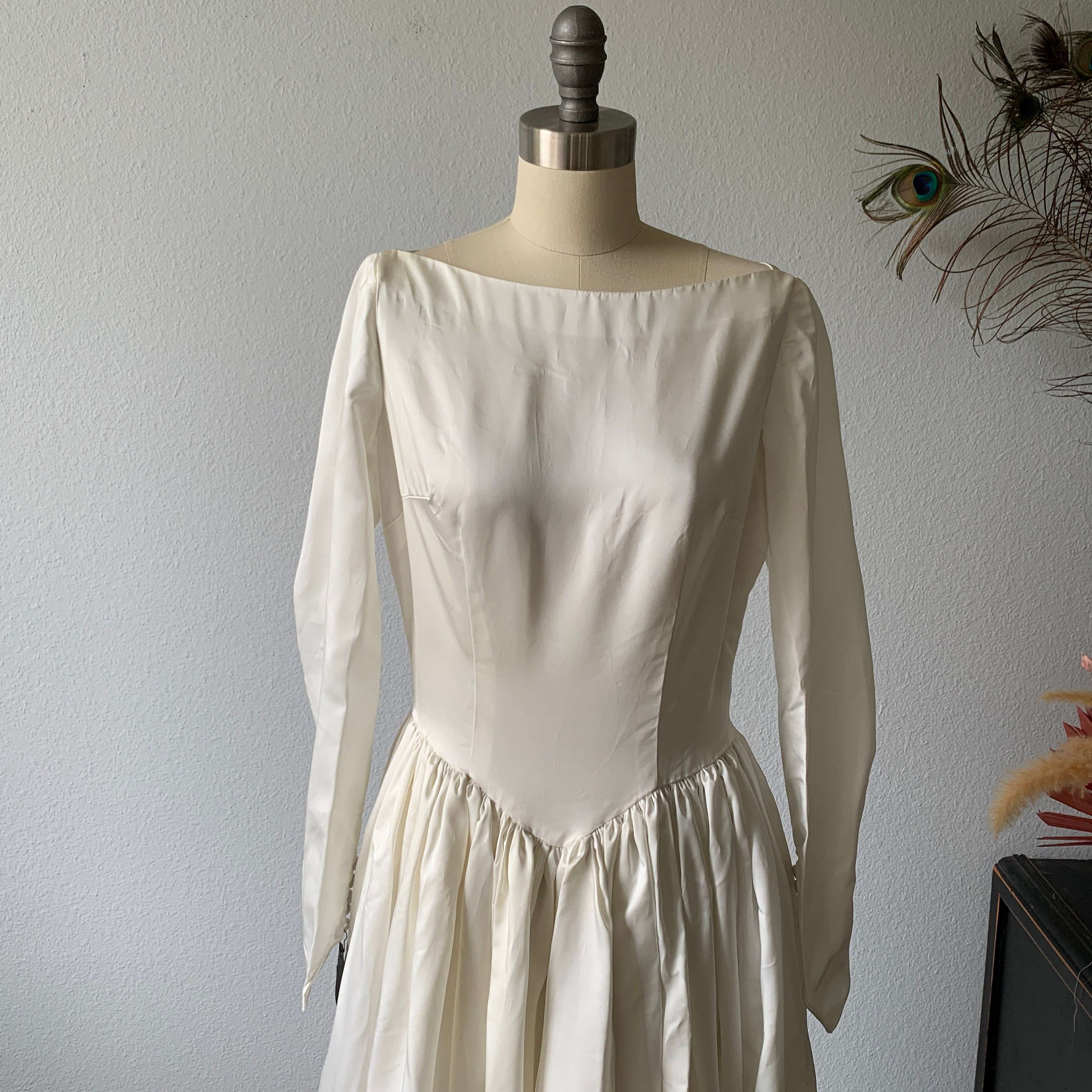 Vintage 1940s white taffeta long sleeve wedding dress | Etsy
