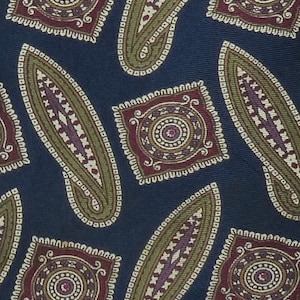 Christian Dior 100% Silk Men&#39;s Tie - Free US Shipping - 9H