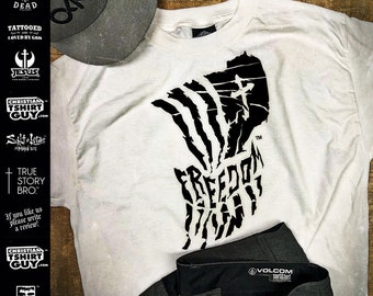 Freedom Independence Day Cross American Flag John 8:36 Christian T-shirt Mens Religious God Church Gift