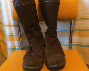 Vintage 1960s 1970s Sheepskin Boots. K Snowmaids Boots. Brown Suede Winter Boots