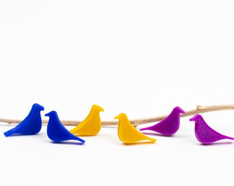 3D printed bird studs / Cute unusual colorful stud earrings / Bird lover gift / Many colors available