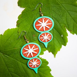 retro-ornament-earrings-3d-printed-dangly-earrings-lightweight-eco