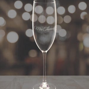 Wunschgravierte Champagnerglasflöte - 8oz