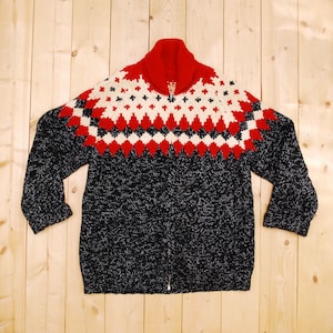 Vintage 1950&#39;s COWICHAN Sweater / Charlie Brown Pattern / Retro Collectable Rare