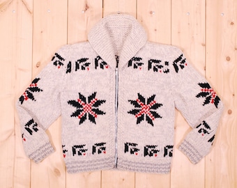 Vintage 1950's/60's COWICHAN Sweater / Snow Flake Pattern / Small Size / Retro Collectable Rare