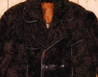 Vintage 1960's/70's NEW ZEALAND SHEEPSKIN Shearling Coat Knight