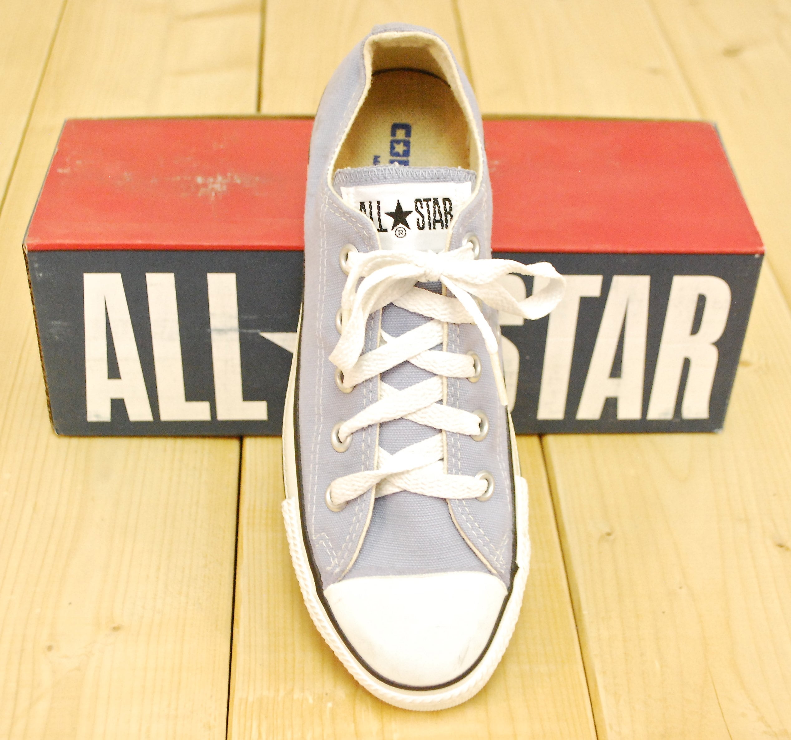 Vintage 1990's Deadstock Purple Cloud CONVERSE CHUCK TAYLOR Lo-top