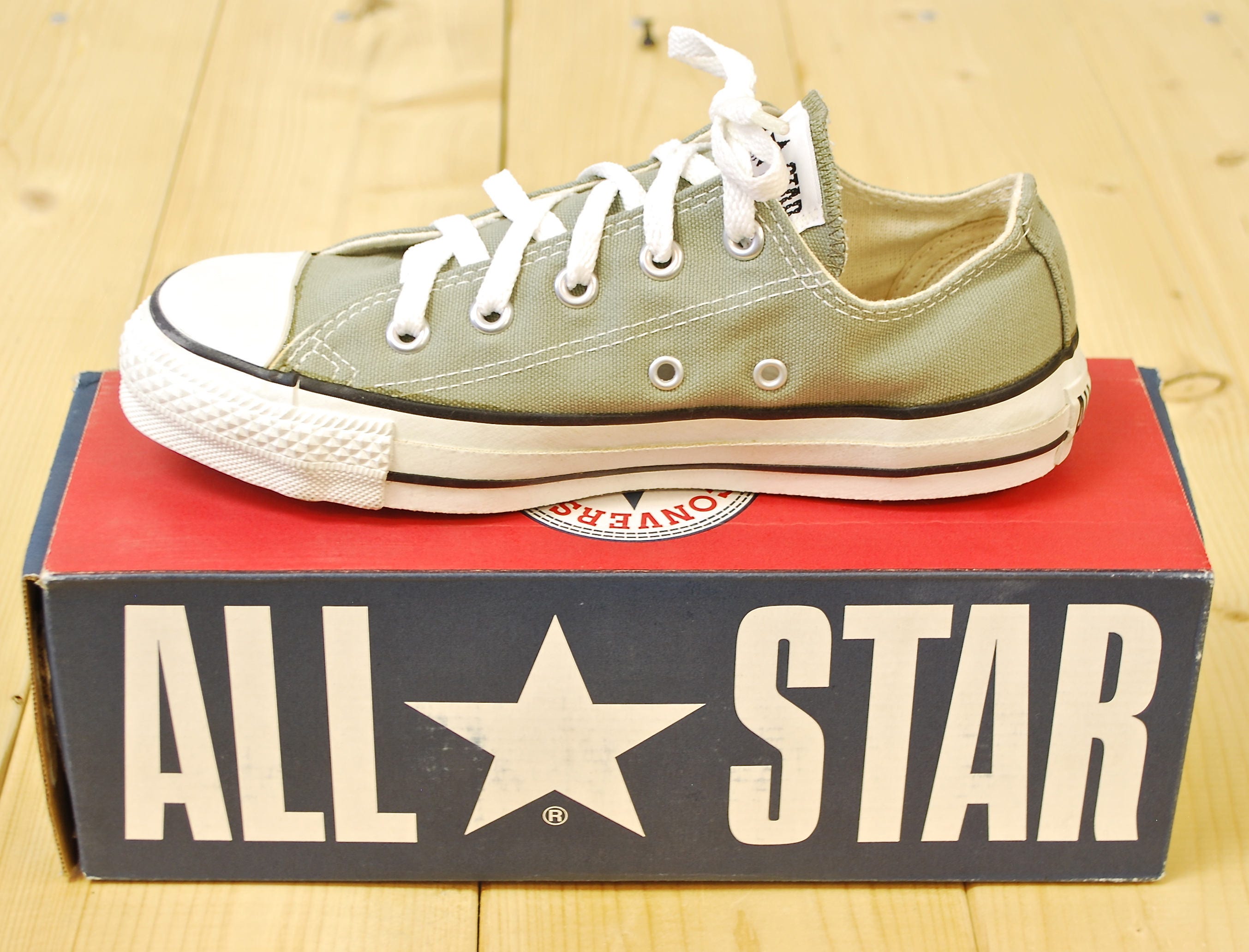 Vintage 1990's Deadstock Seagrass CONVERSE CHUCK TAYLOR Lo Vintage 1990's Deadstock Seagrass CONVERSE CHUCK TAYLOR Lo