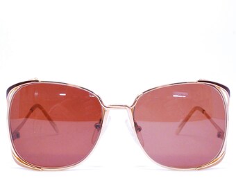 American Optical Women\'s Sunglasses Red VTG 1950s Vintage American Optical Red Cat Eye Tinted Glasses  main image 3