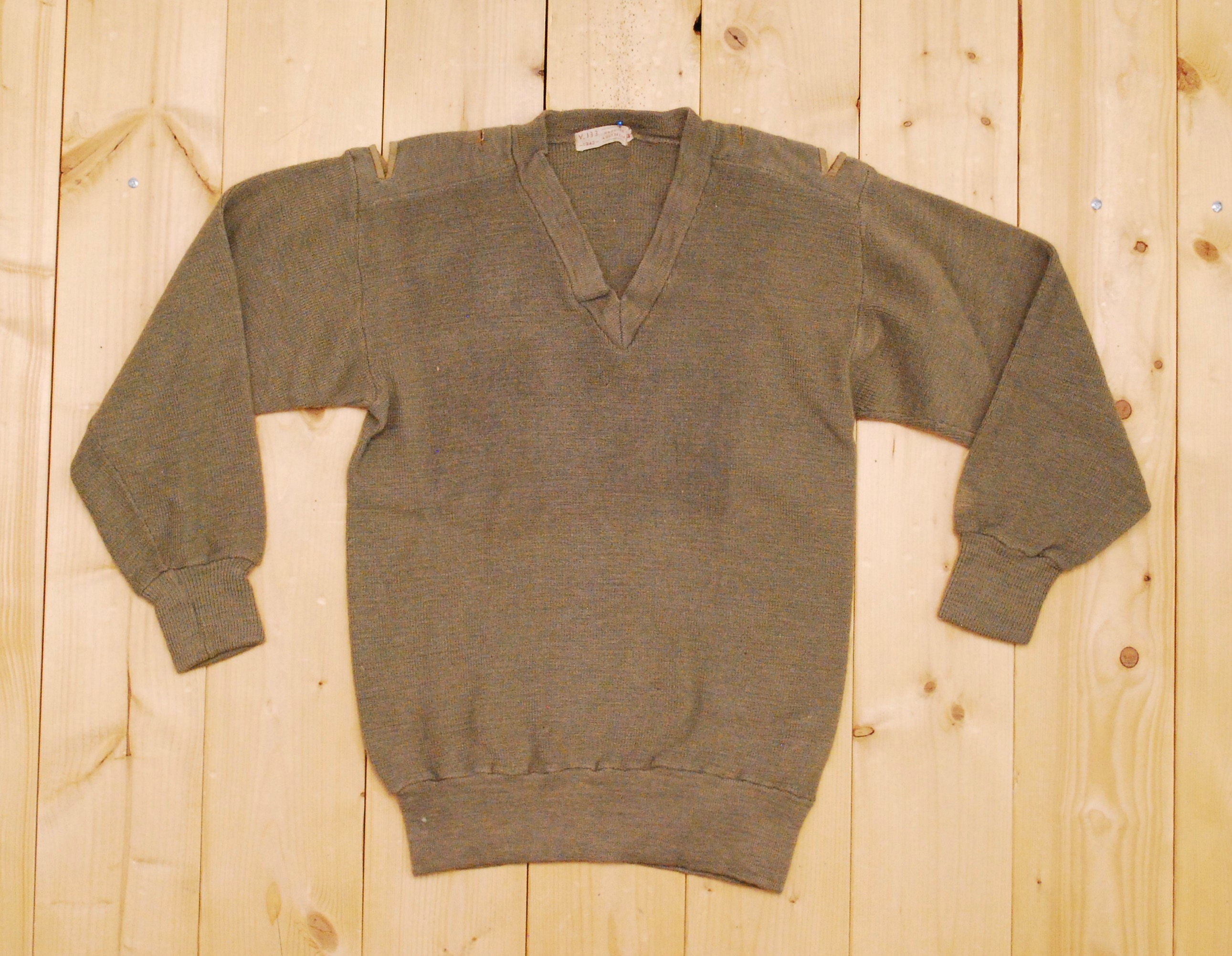 トップス 1940s Australian Army Wool Vest s-l400.jpg