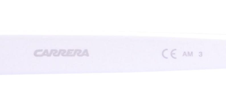 Puede incluir: Gafas de sol blancas con la palabra "CARRERA" impresa en una patilla y las marcas "CE AM 3" en la otra patilla.