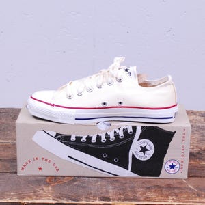 Vintage 1990&#39;s Deadstock Unbleached White CONVERSE CHUCK TAYLOR Lo-Top Sneakers / Size 5 / Made in U.S.A. / Retro Collectable Rare