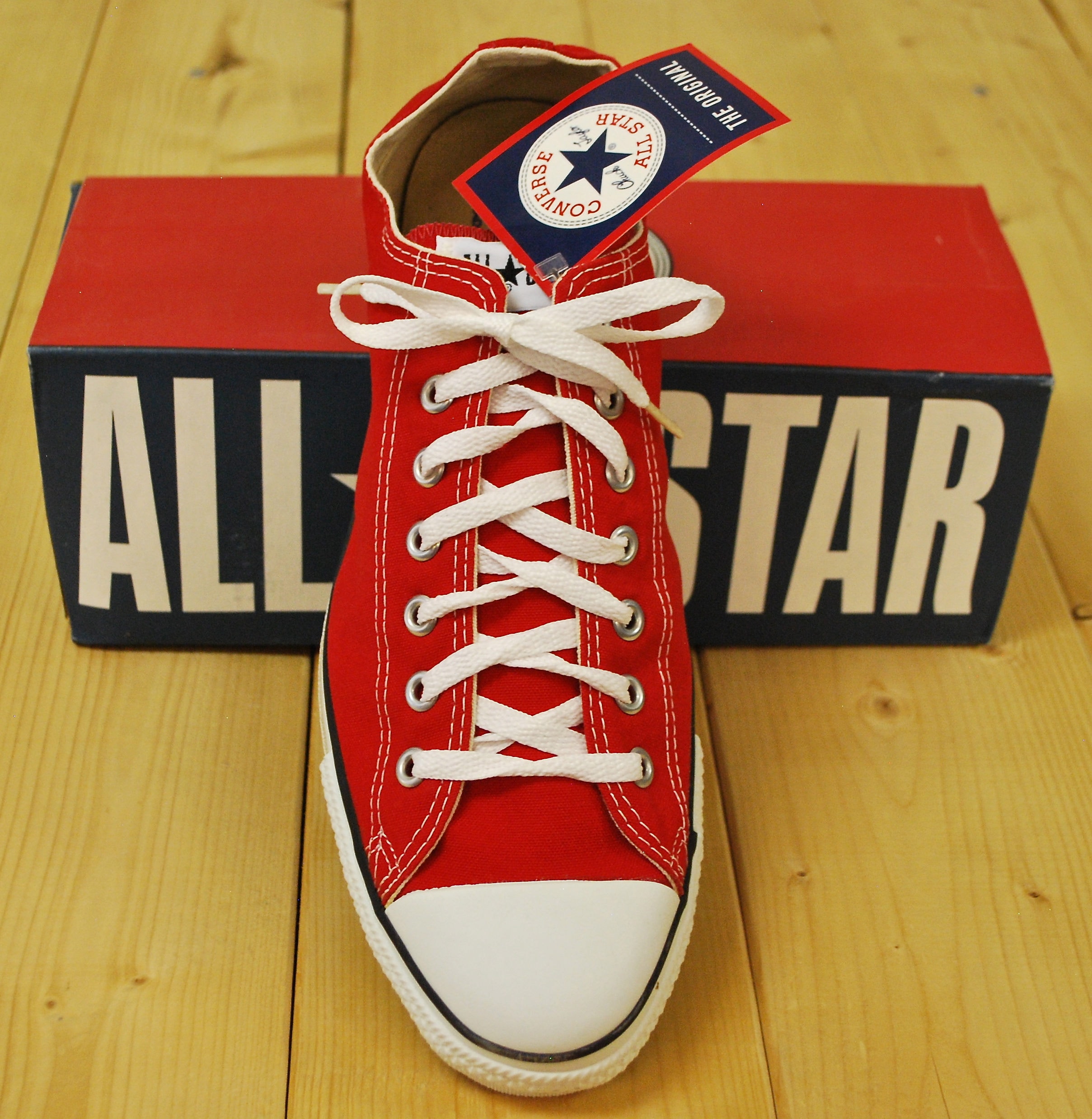 Vintage 1990's Deadstock Red CONVERSE CHUCK TAYLOR Lo-top Vintage 1990's Deadstock Red CONVERSE CHUCK TAYLOR Lo-top
