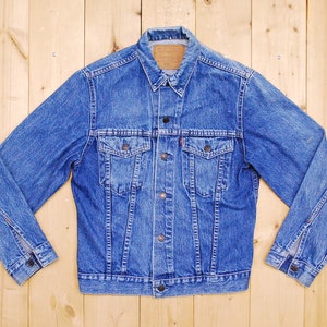 Vintage 1970's/80's LEVIS Type III Trucker Denim Jean Jacket / Retro Collectable Rare