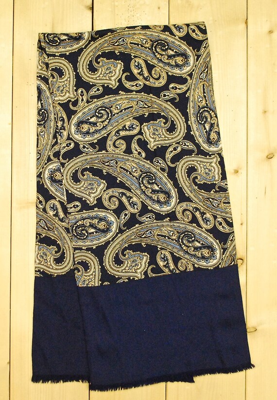 Vintage 1930's/40's Navy Blue LANVIN Paisley Patt… - image 2