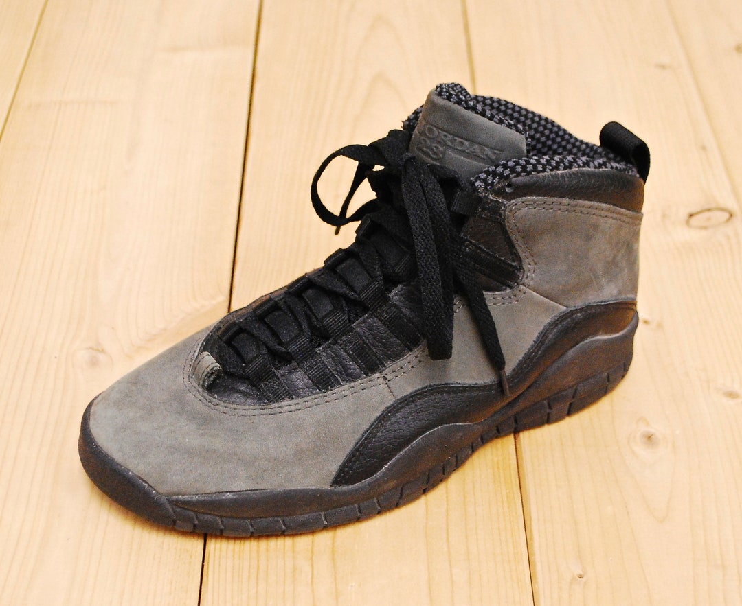 Vintage 1994 Dark Shadow NIKE AIR JORDAN Hi Top Sneakers