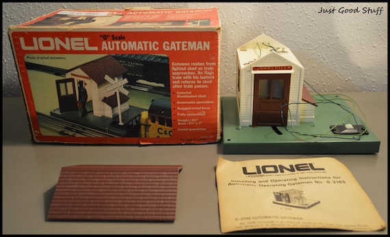 vintage lionel train accessories