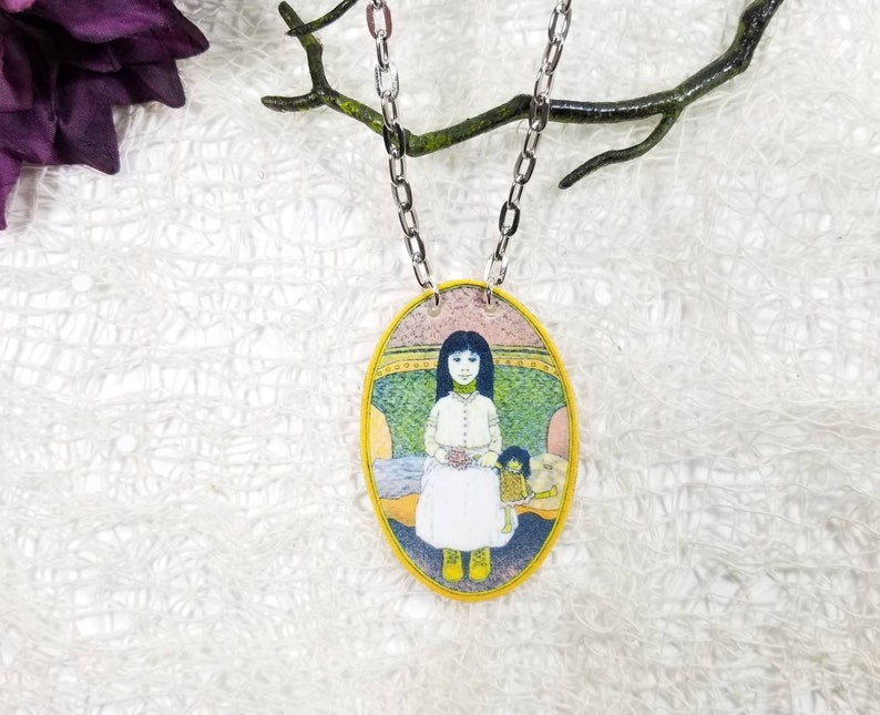 The Green Ribbon Inspired Necklace In A Dark Dark Room Inspired Necklace Halloween Horror Creepy Necklace Durable Wearable Art