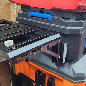 Kobalt CaseStack: accesorios para estantes plegables impresos en 3D