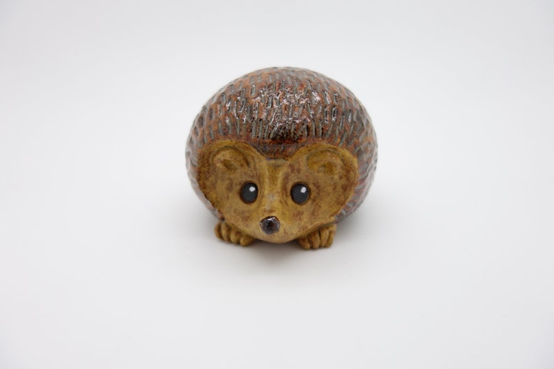 Ceramic hedgehog image 2