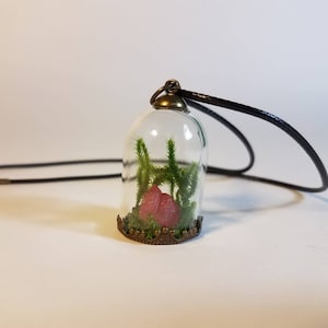 Crystal Terrarium Necklace- Pink With Moss